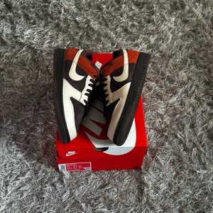 Nike dunk low (red panda)
